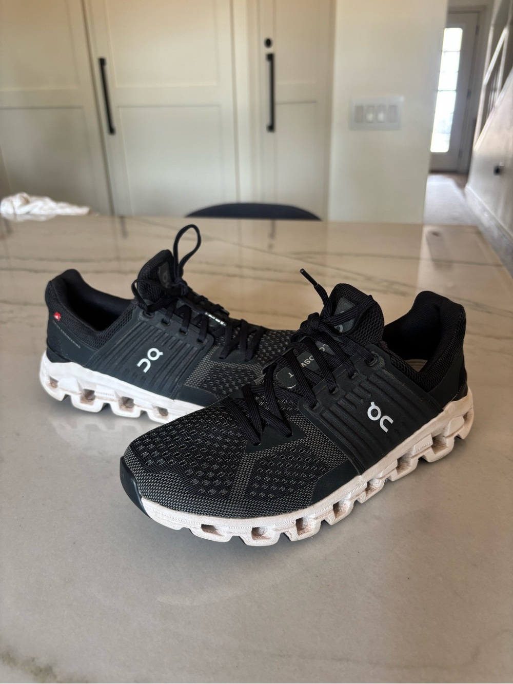 On Cloud Cloudswift Running Shoe Black/Rock Colorway Womens 8.5